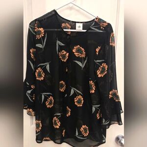 Cabi Black Boxy Blouse with round Collar